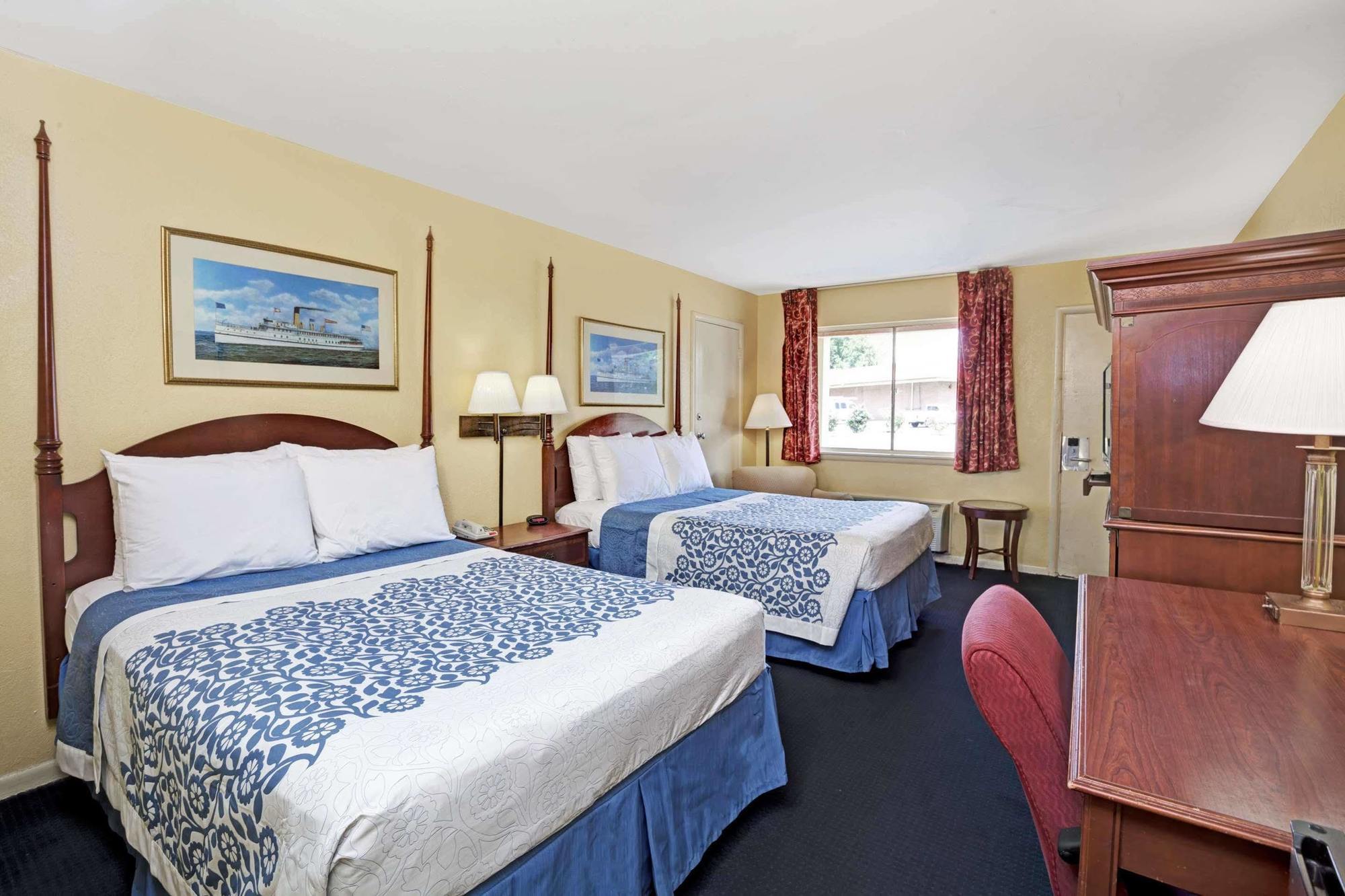 Days Inn By Wyndham Newport News Esterno foto